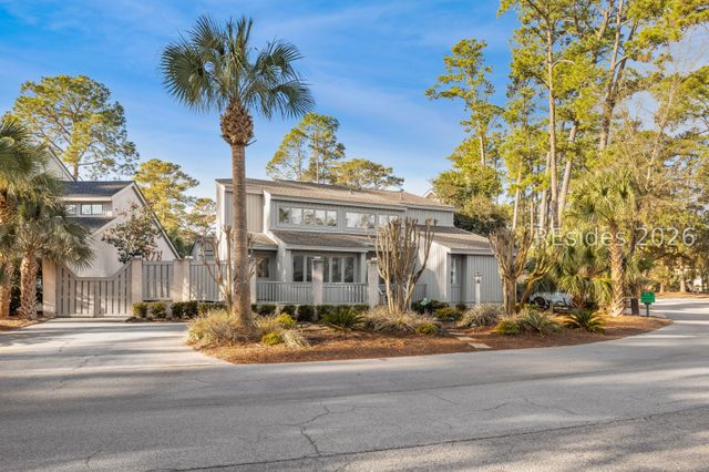 8 Windjammer Ct, Hilton Head Island, SC 29928