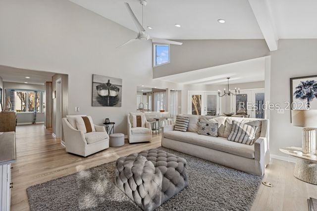 8 Windjammer Ct, Hilton Head Island, SC 29928