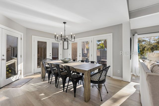8 Windjammer Ct, Hilton Head Island, SC 29928