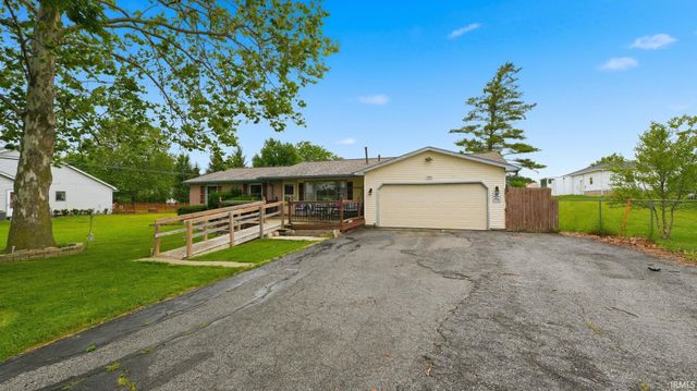 4626 W California Road, Fort Wayne, IN 46818