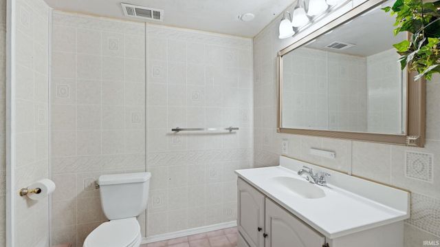 4626 W California Road, Fort Wayne, IN 46818