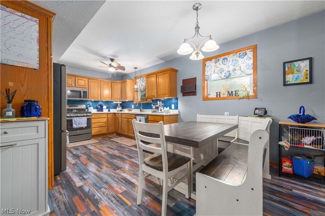 640 W Martin Avenue, Amherst, OH 44001