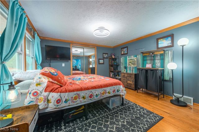 640 W Martin Avenue, Amherst, OH 44001