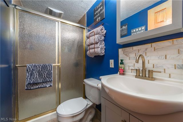 640 W Martin Avenue, Amherst, OH 44001