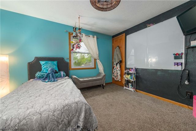 640 W Martin Avenue, Amherst, OH 44001