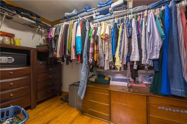 640 W Martin Avenue, Amherst, OH 44001