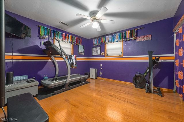 640 W Martin Avenue, Amherst, OH 44001