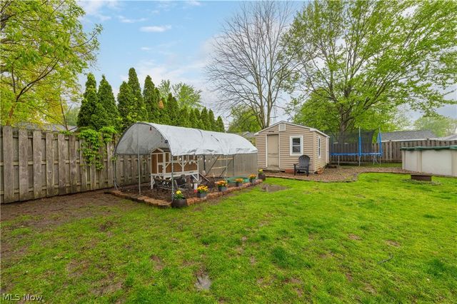 640 W Martin Avenue, Amherst, OH 44001