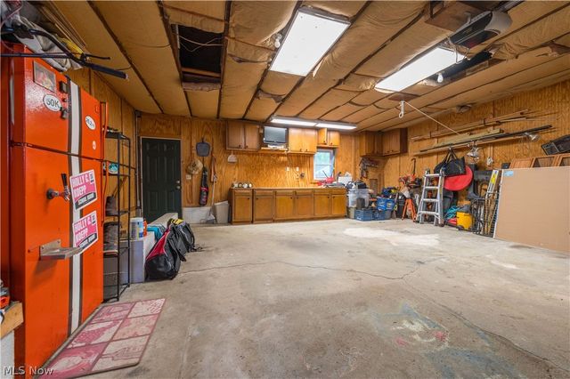 640 W Martin Avenue, Amherst, OH 44001