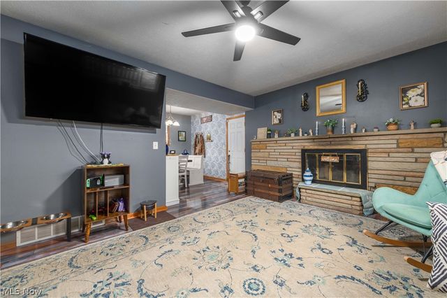 640 W Martin Avenue, Amherst, OH 44001