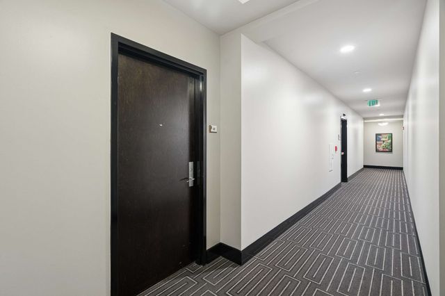 900 20th Ave S Apt 612, Nashville, TN 37212