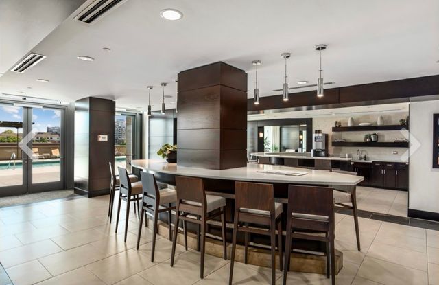 900 20th Ave S Apt 612, Nashville, TN 37212