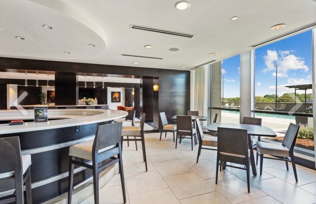 900 20th Ave S Apt 612, Nashville, TN 37212