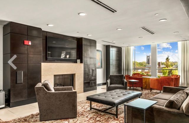 900 20th Ave S Apt 612, Nashville, TN 37212