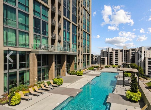 900 20th Ave S Apt 612, Nashville, TN 37212