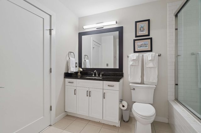 900 20th Ave S Apt 612, Nashville, TN 37212