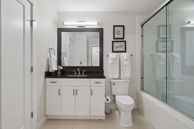 900 20th Ave S Apt 612, Nashville, TN 37212