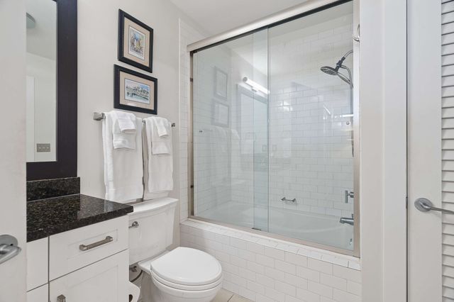 900 20th Ave S Apt 612, Nashville, TN 37212
