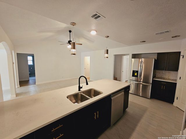 6700 YELLOW ROSE ST, San Antonio, TX 78238