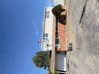 39 Alpine Lane, Hicksville, NY 11801