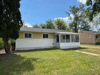 1613 Harvest Lane, Superior Twp, MI 48198