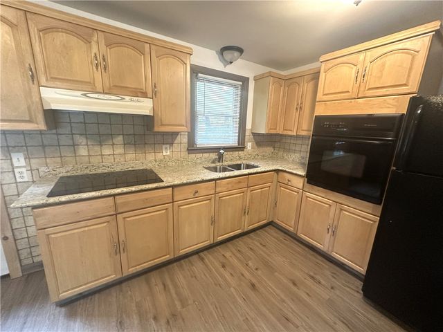 59 Arnold Road, Coventry, RI 02816