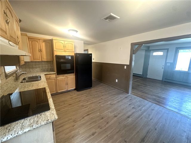 59 Arnold Road, Coventry, RI 02816