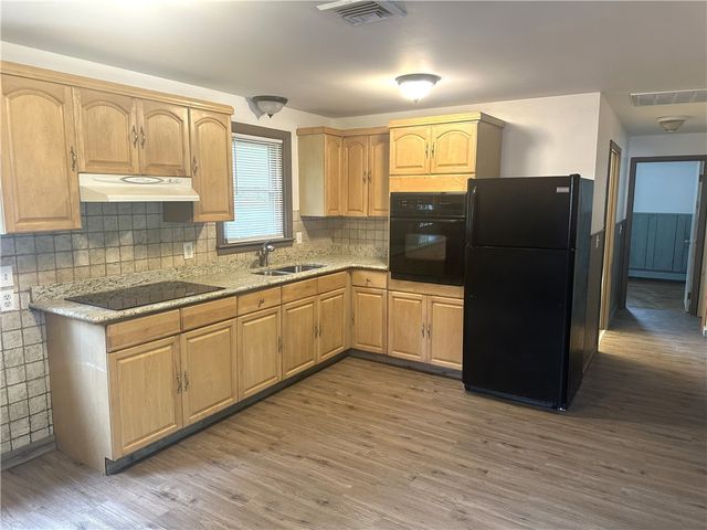 59 Arnold Road, Coventry, RI 02816