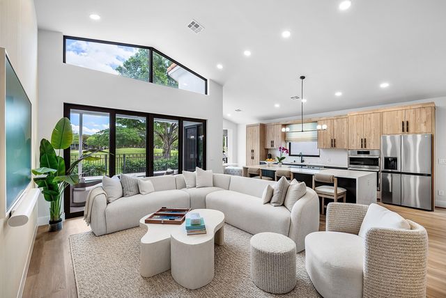 5798 NW 21st Avenue, Boca Raton, FL 33496