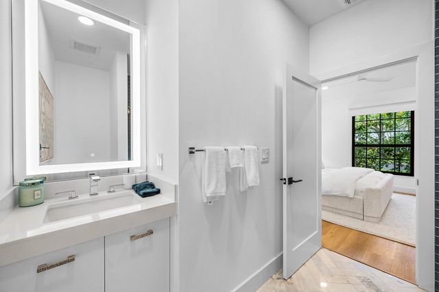 5798 NW 21st Avenue, Boca Raton, FL 33496