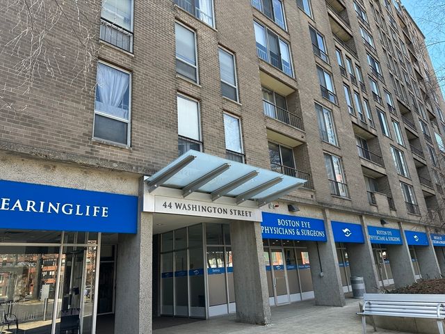 44 Washington 311, Brookline, MA 02445
