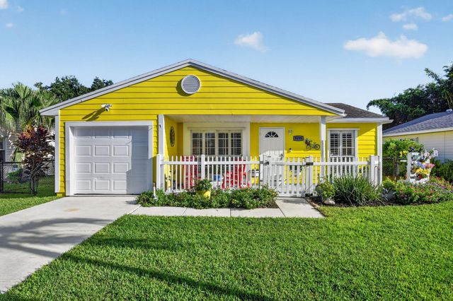 9099 Carma Drive, Boynton Beach, FL 33472