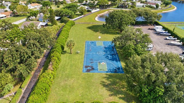 9099 Carma Drive, Boynton Beach, FL 33472