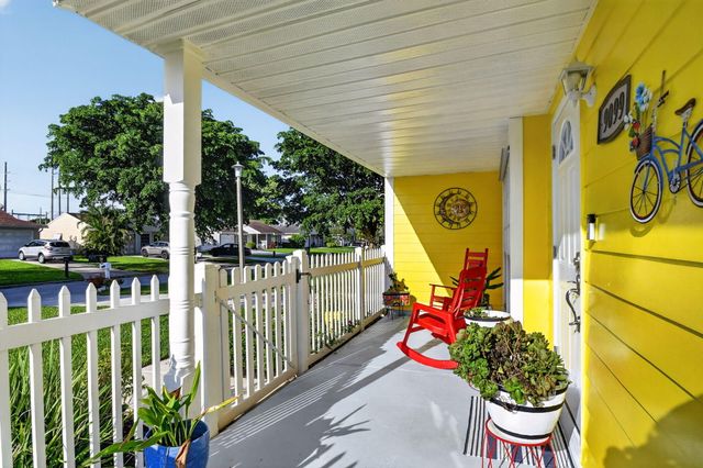 9099 Carma Drive, Boynton Beach, FL 33472