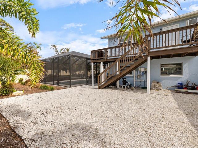 842 NOKOMIS AVENUE S, Venice, FL 34285