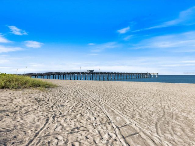 842 NOKOMIS AVENUE S, Venice, FL 34285