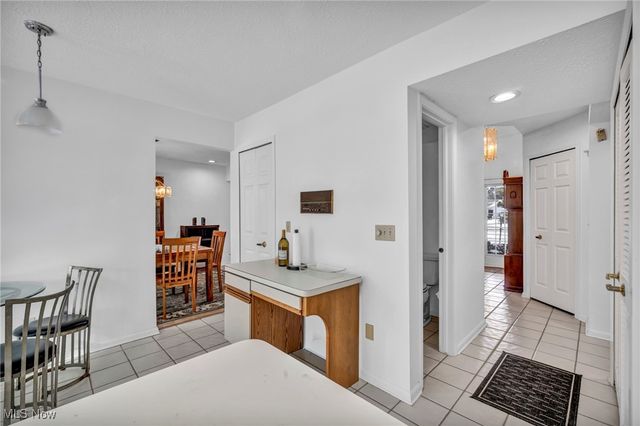 17922 Cambridge Oval, Strongsville, OH 44136