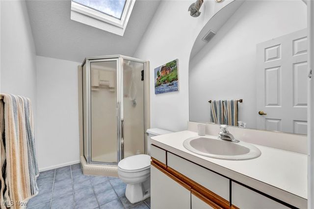 17922 Cambridge Oval, Strongsville, OH 44136