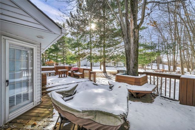 17922 Cambridge Oval, Strongsville, OH 44136