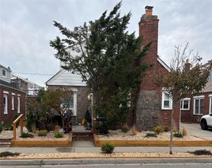 107 Pacific Boulevard, Long Beach, NY 11561