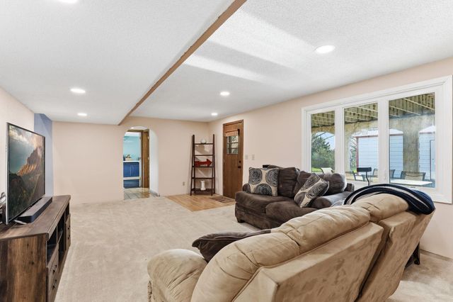 16175 Jamaica Avenue, Lakeville, MN 55044