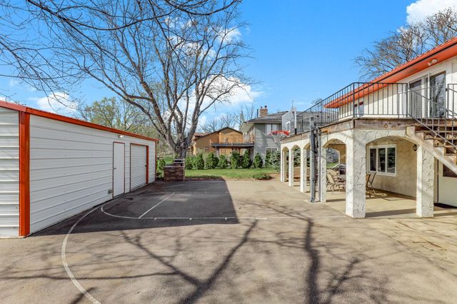 16175 Jamaica Avenue, Lakeville, MN 55044