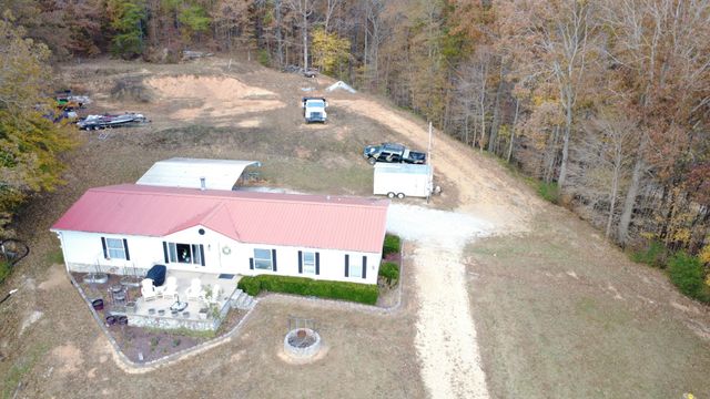 97 Camp Cir, Waverly, TN 37185