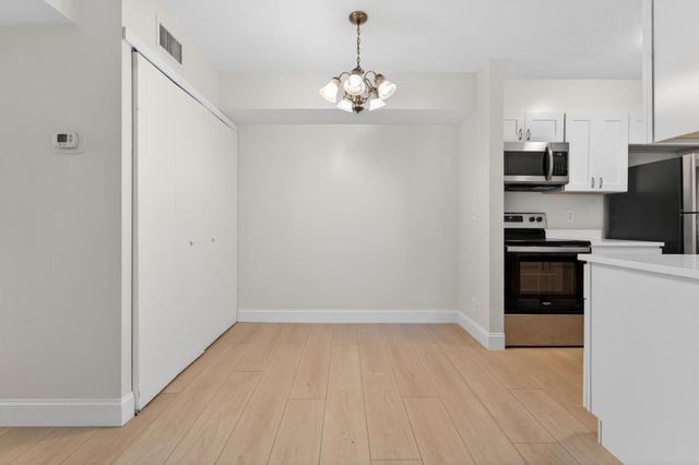 6392 Chasewood Drive B, Jupiter, FL 33458