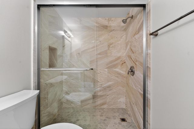 6392 Chasewood Drive B, Jupiter, FL 33458