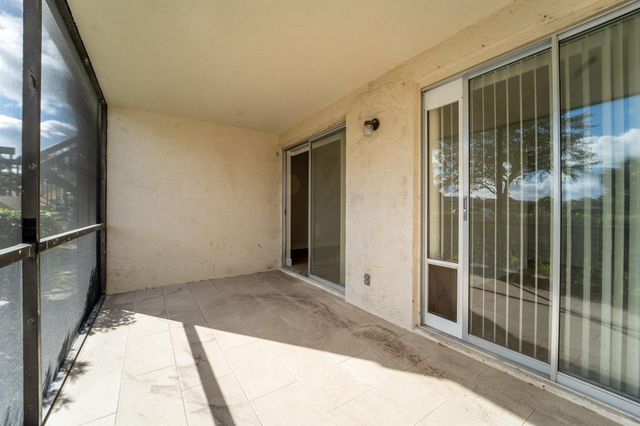 6392 Chasewood Drive B, Jupiter, FL 33458