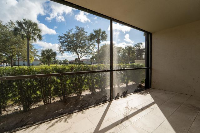 6392 Chasewood Drive B, Jupiter, FL 33458