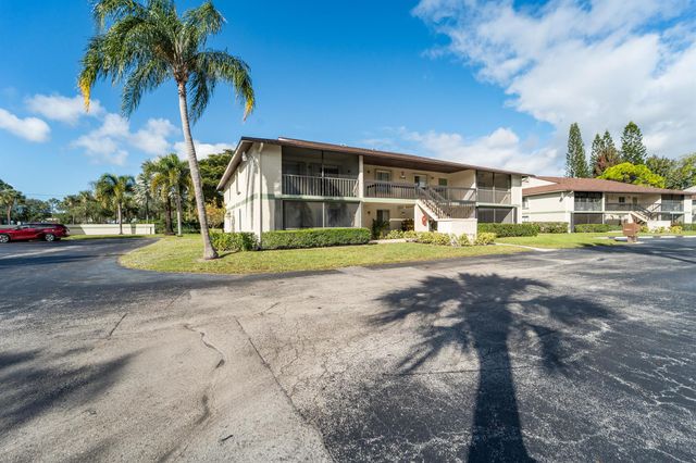 6392 Chasewood Drive B, Jupiter, FL 33458