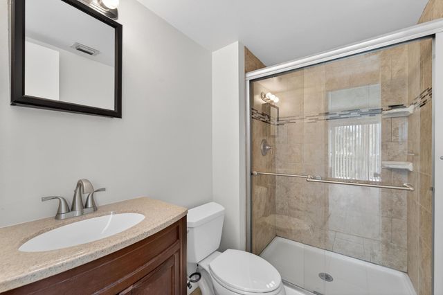 6392 Chasewood Drive B, Jupiter, FL 33458