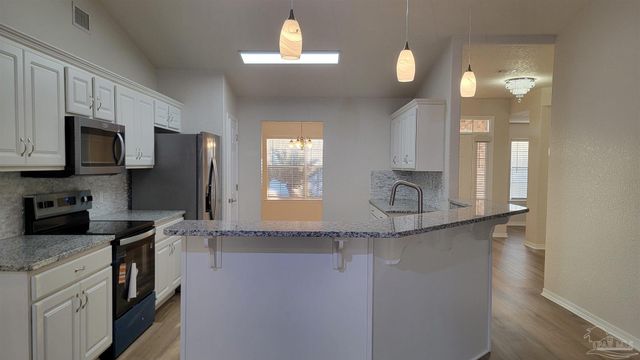 1996 Joshua Dr, Cantonment, FL 32533